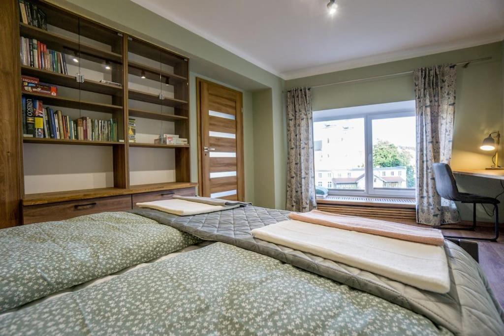 Uroczy Apartament Wita Stwosza Most Kłodzko Buitenkant foto